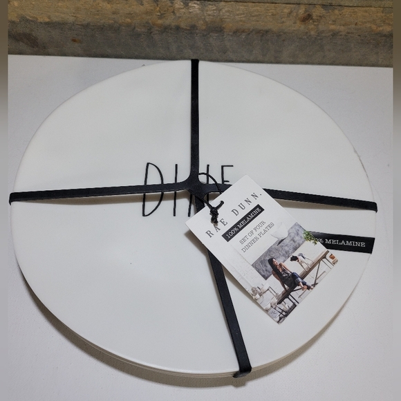 Rae Dunn Rae Dunn Set of 4 Melamine 10" Dinner Plates-New with Tags - Picture 4 of 5